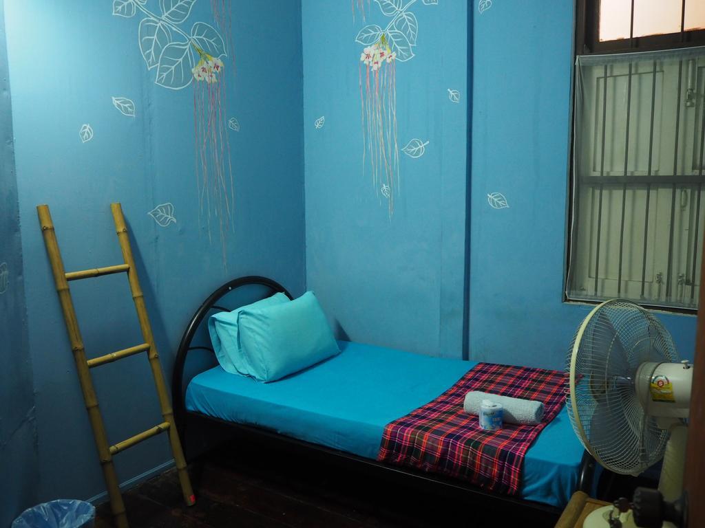 บลูจู๊ดซ์ Hotel Krabi ภายนอก รูปภาพ